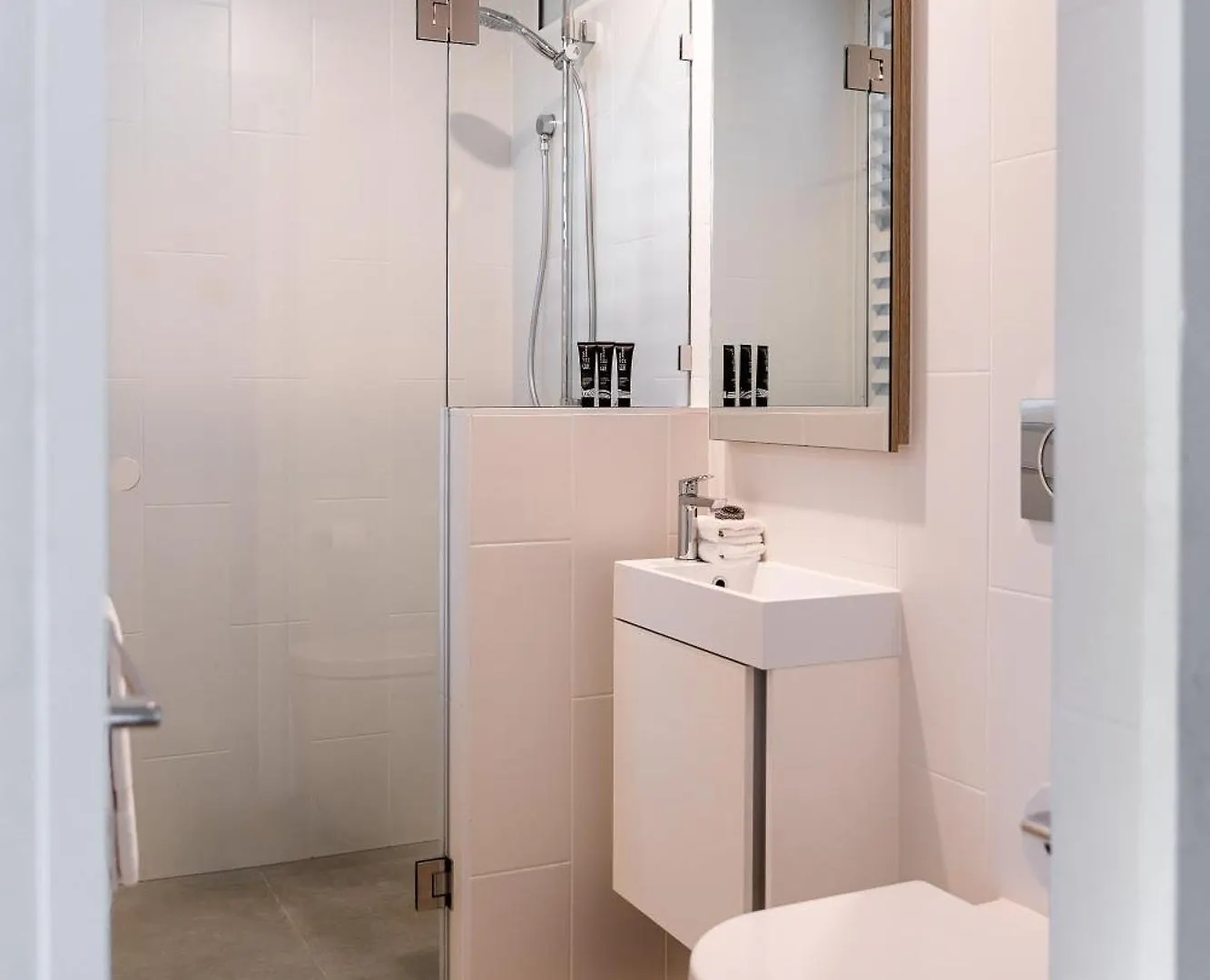 Fairshore Noosa Heads Hotel